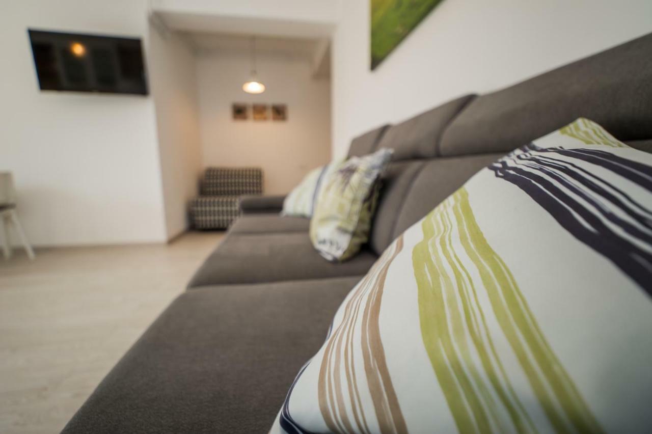 Schiller Apartment 57 - Free Private Parking บราชอฟ ภายนอก รูปภาพ
